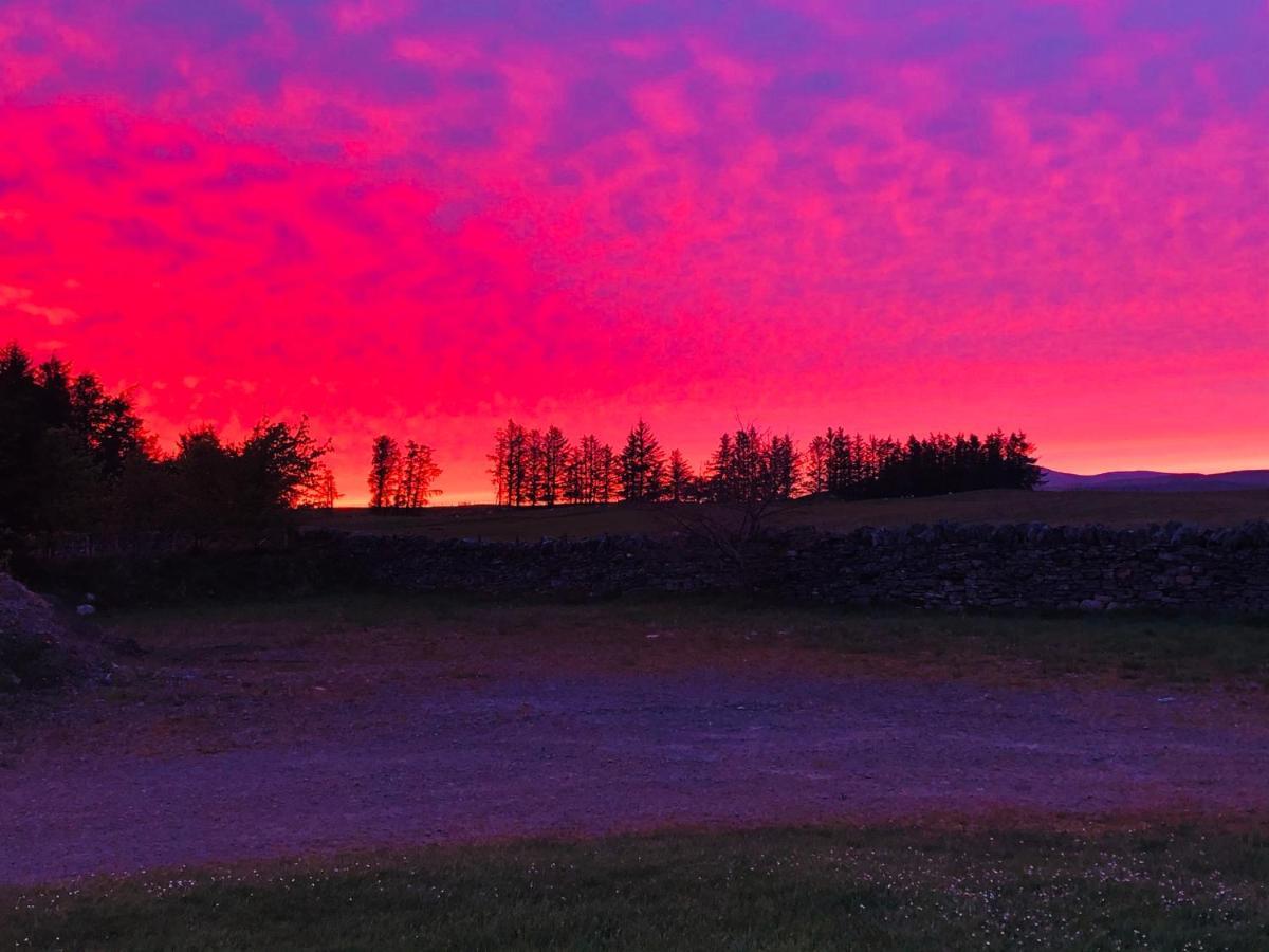 Vila Loch Shin Glamping Pods Lairg Exteriér fotografie